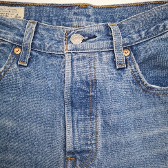 Levi's 501 Ladies Size 25/32 Button Front Distressed Light Wash Blue Jeans - Picture 12 of 16